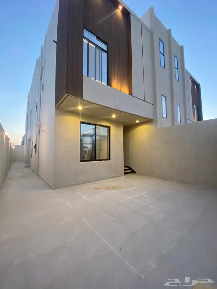 عمارة للبيع حي الشفاء تتكون من 4 فلل روف 1