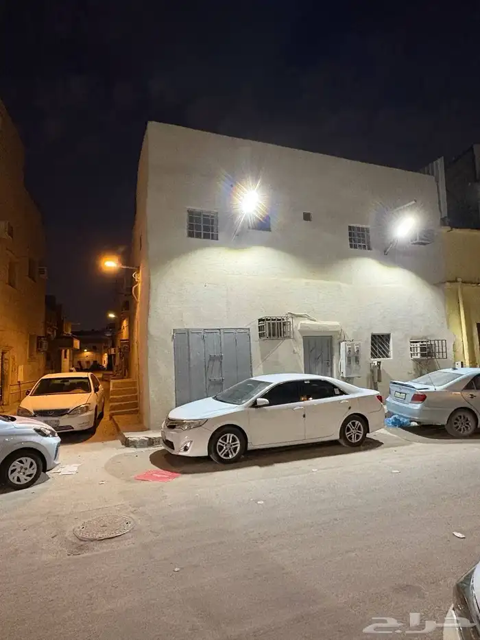 بيت شعبي حي العود دورين   محل تجاري 5
