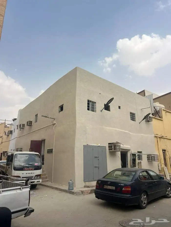 بيت شعبي حي العود دورين   محل تجاري 2
