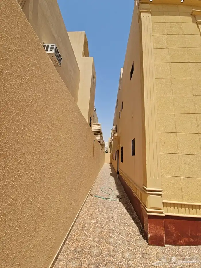 دور للبيع في حي الرمال الخنيني 7