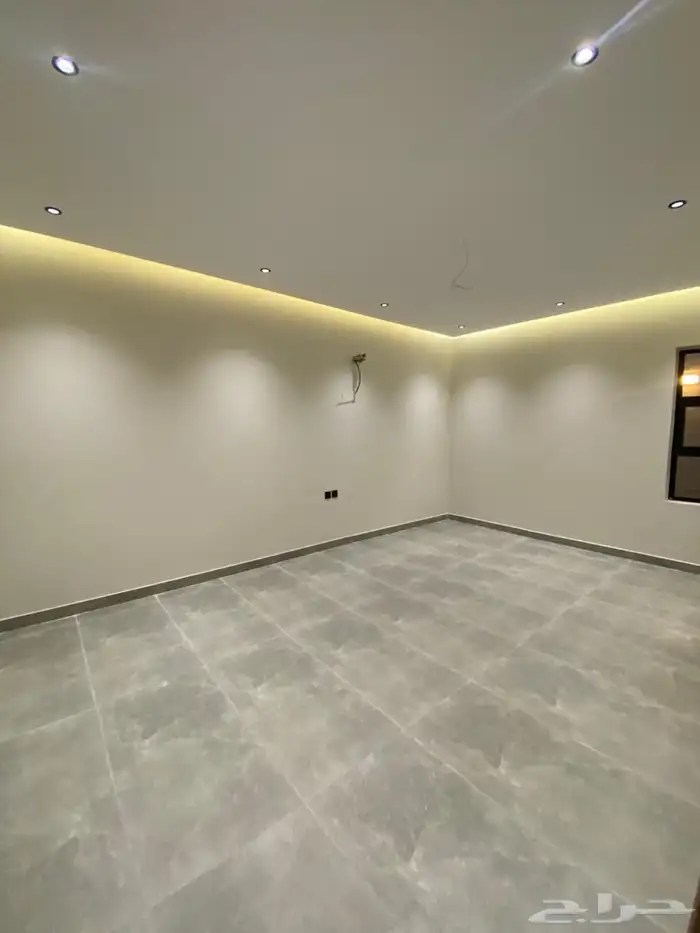 عمارة للبيع حي الشفاء تتكون من 4 فلل روف 7