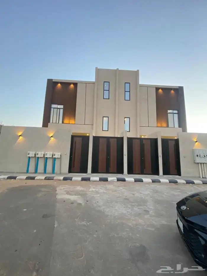 عمارة للبيع حي الشفاء تتكون من 4 فلل روف 0
