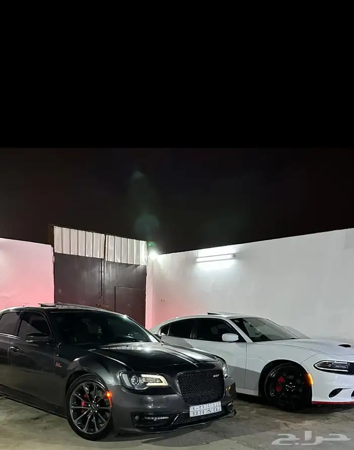 للبيع كرايسلر SRT موديل 2019 نظيفة جدا 3
