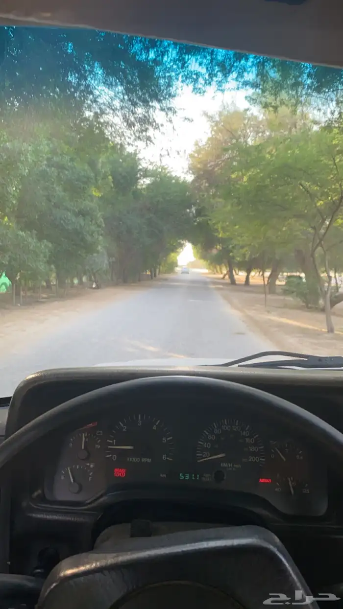 للبيع جيب شيروكي 4