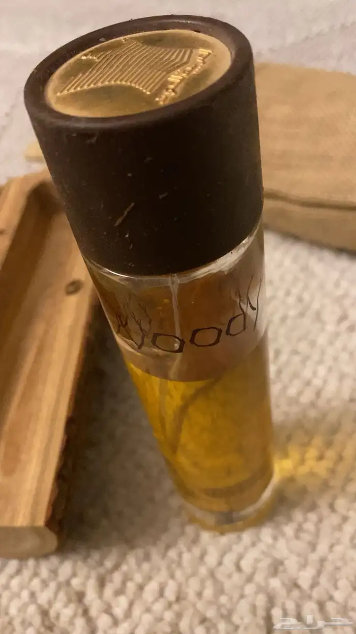 عوده في علبة عطر من العربية للعود 6
