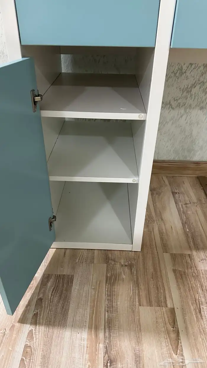 مكتب من ايكيا 2