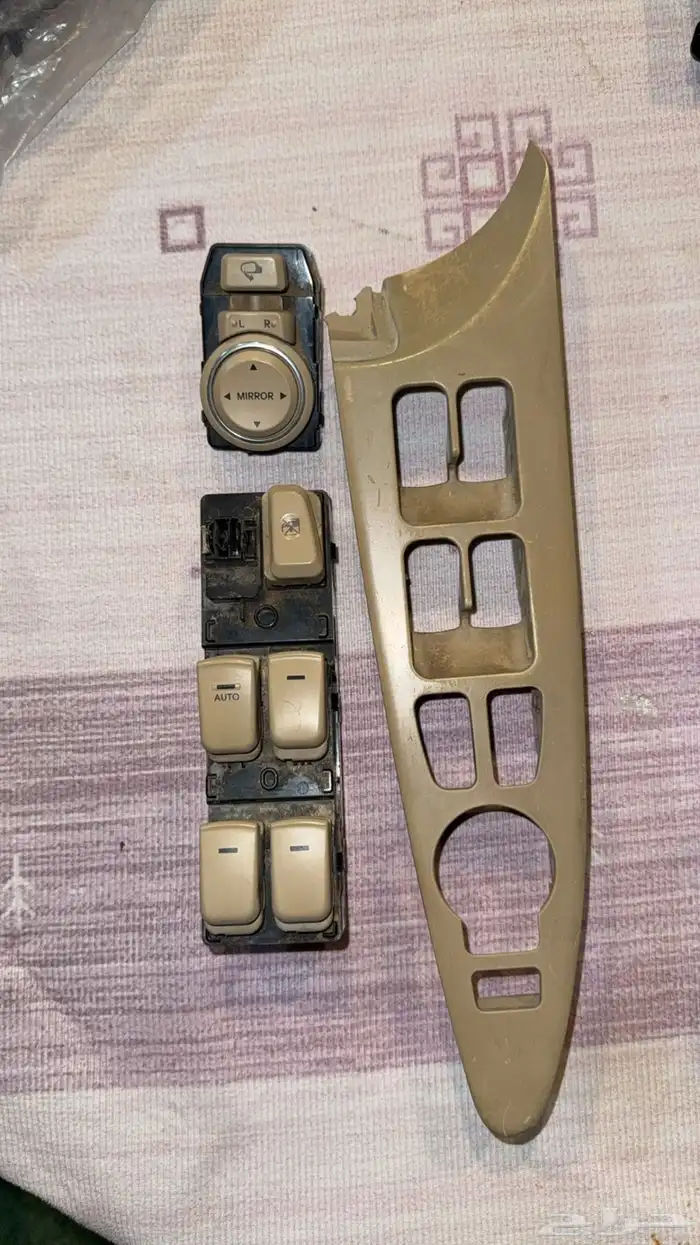 مسجل و ديكورات و عظمة صدام 2011 الى 2015 3