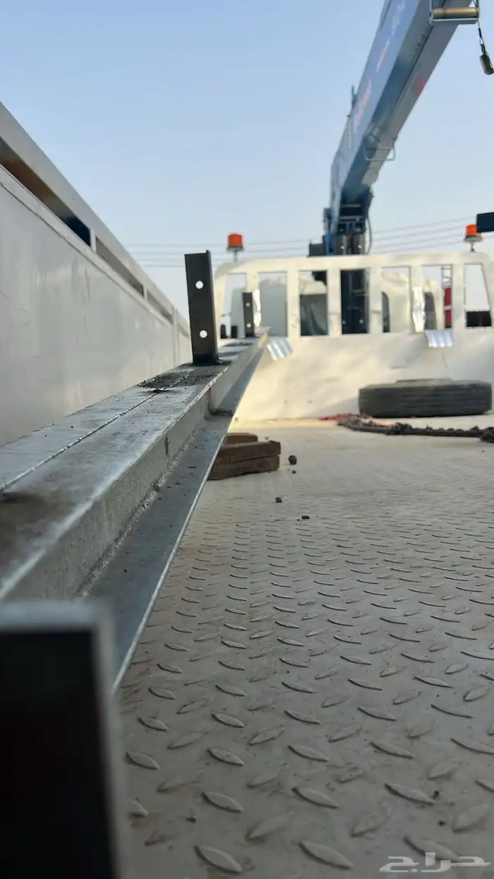 بوم ترك 8 طن ونش سطحه موديل 2025 3