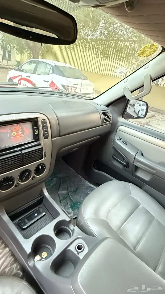 Ford Explorer 2004 everything good 6