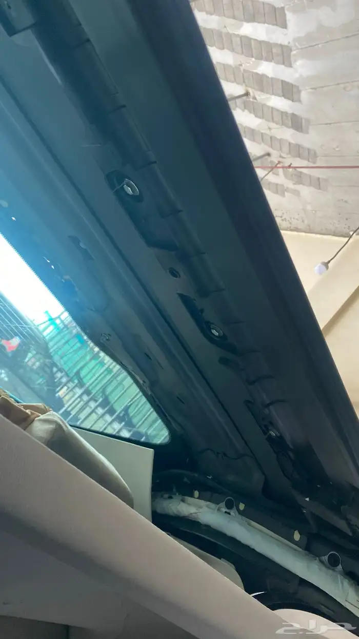 إصلاح وصيانة فتحات سقف السيارات 2