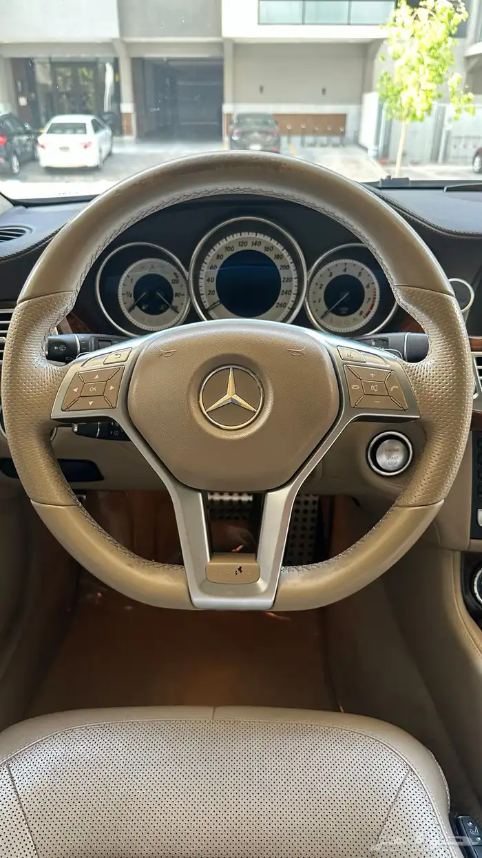 مرسيدس CLS500 موديل 2013 قراءة العداد 100 الف كيلو متر 10