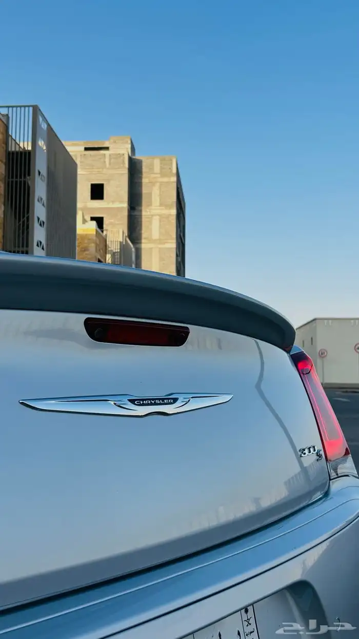 كرايزلر 2021 300s للبيع 12