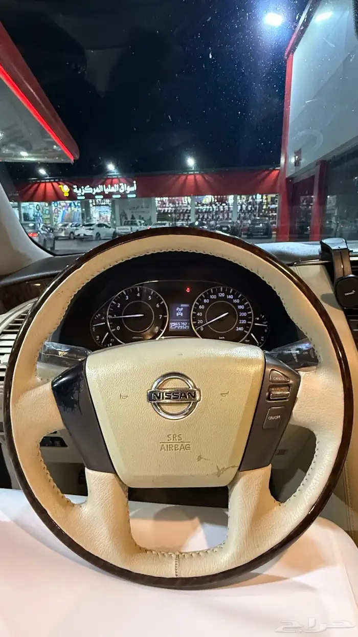 نيسان فئة بلاتنيوم 8