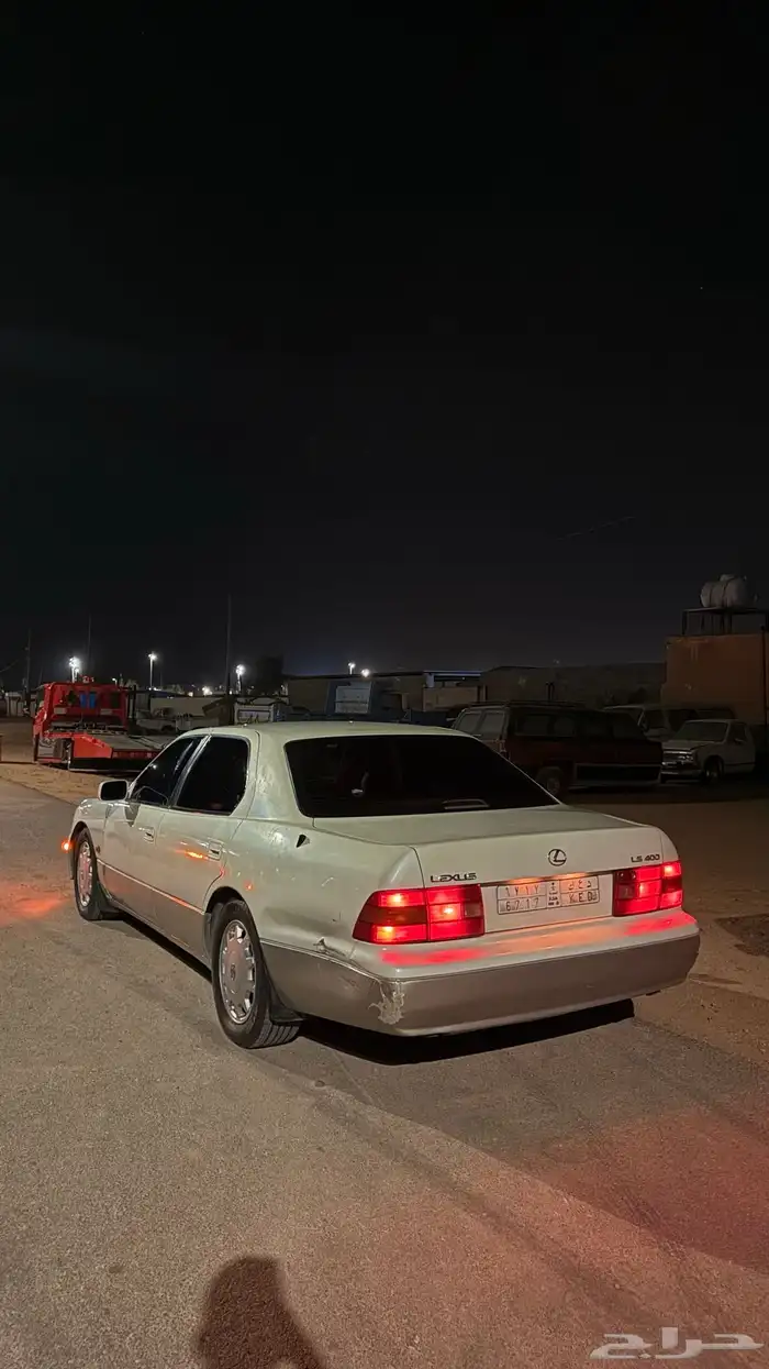 للبيع لكزس LS 400 2