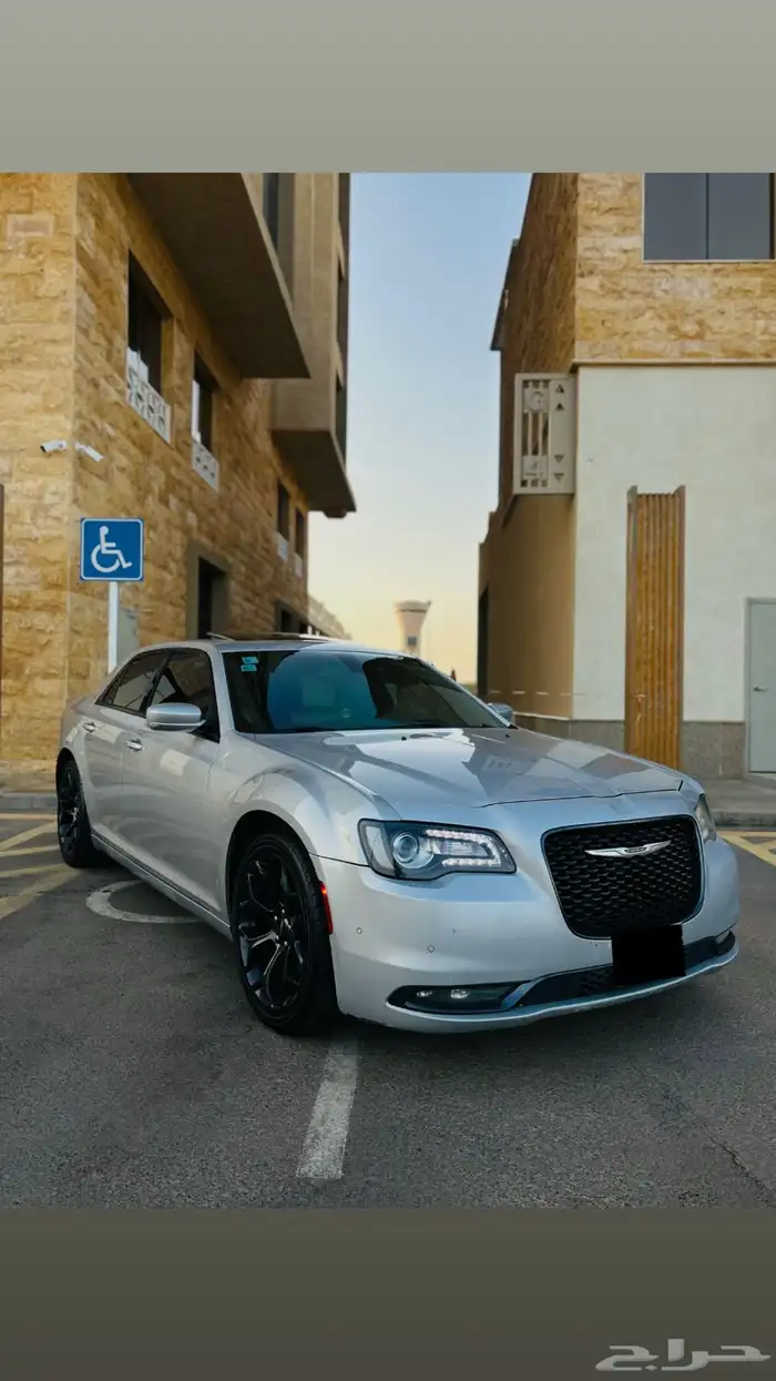 كرايزلر 2021 300s للبيع 2
