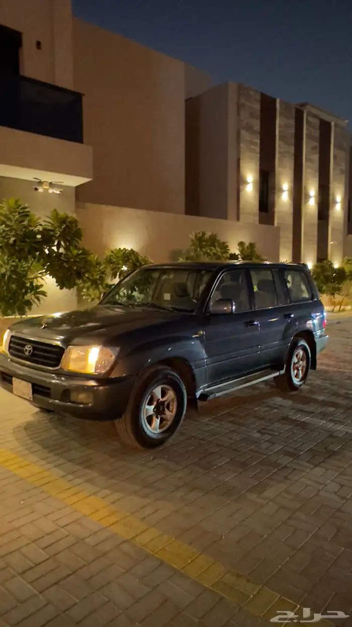 لاندكروزر 2001 نظيف 0