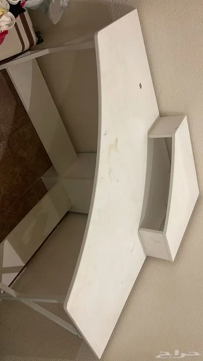 مكتب او طاوله للبيت 1