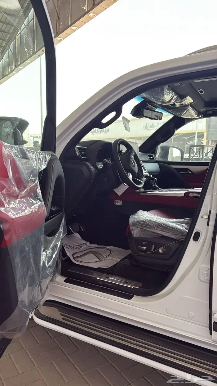 لكزس اف سبورت LX600 وارد الساير 3