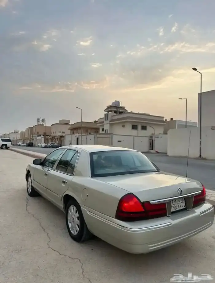 فورد ماركيز 2005 قمة النظافه 5