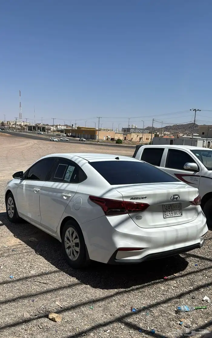 للبيع اكسنت 2019 5