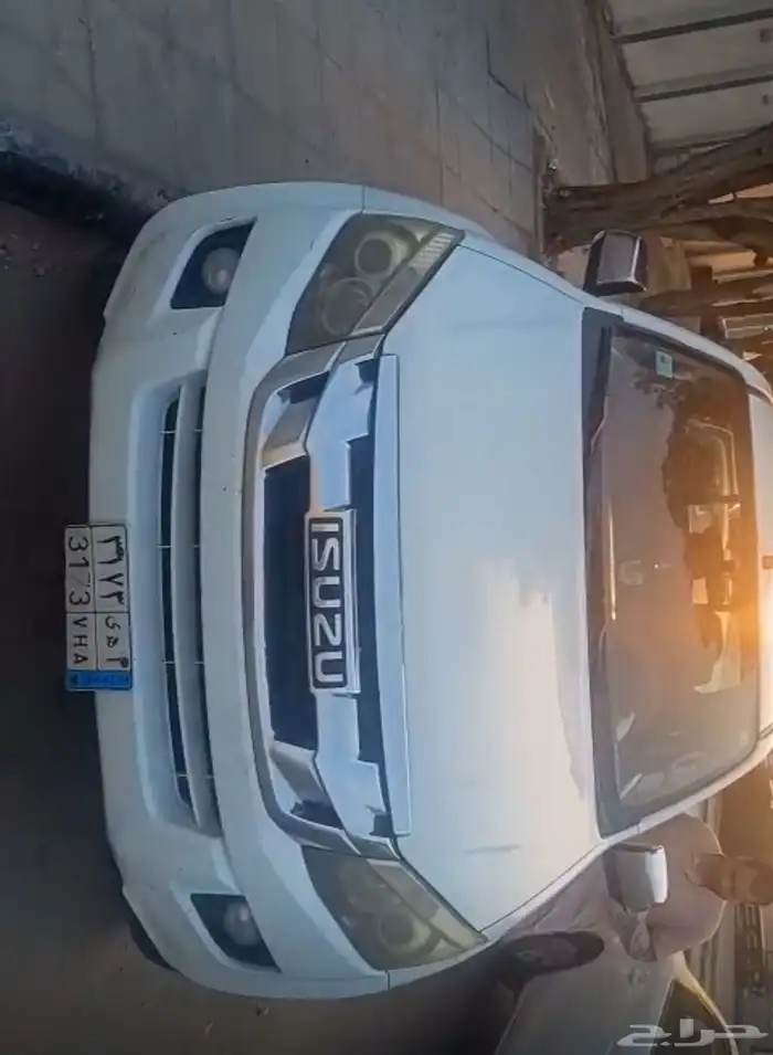 Isuzu DMAX بيع عاجل نظيفه 0