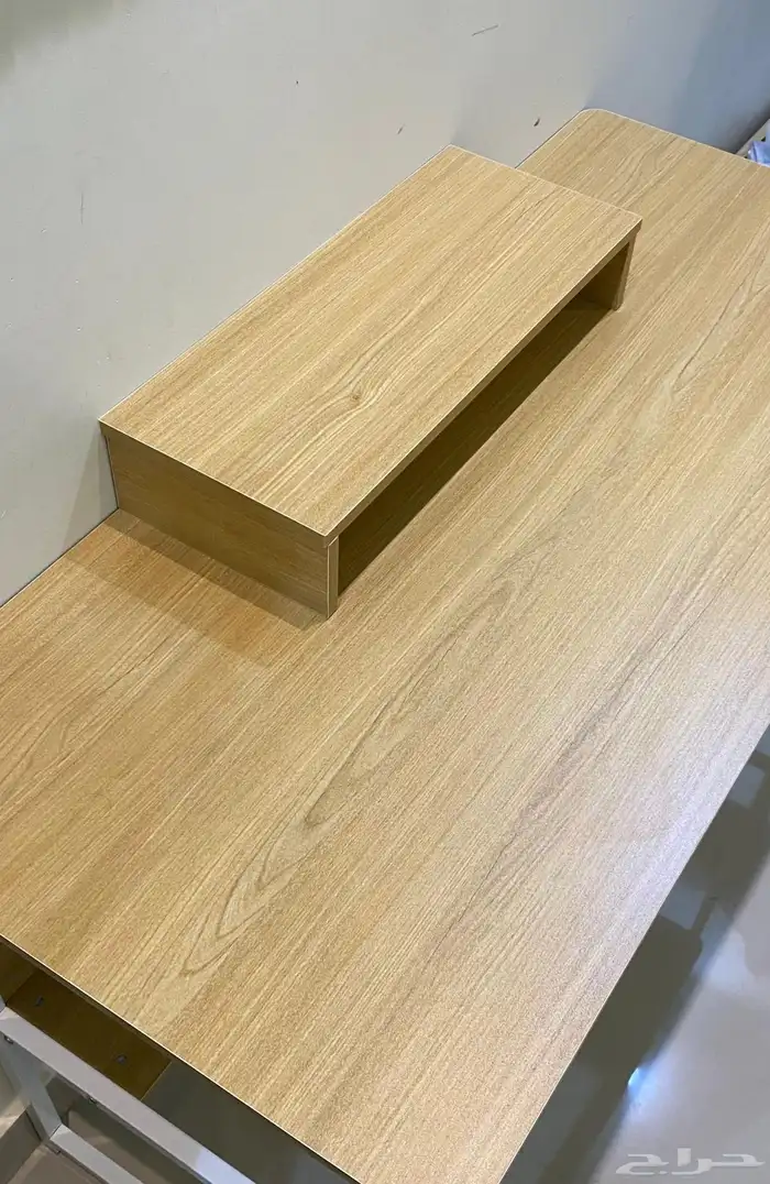 طاوله للبيع 1