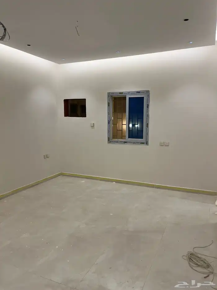 شقه 5 غرف دور ارضي حي الوفاء جديده 6