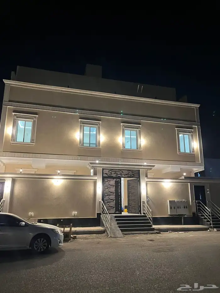 شقه 5 غرف دور ارضي حي الوفاء جديده 1