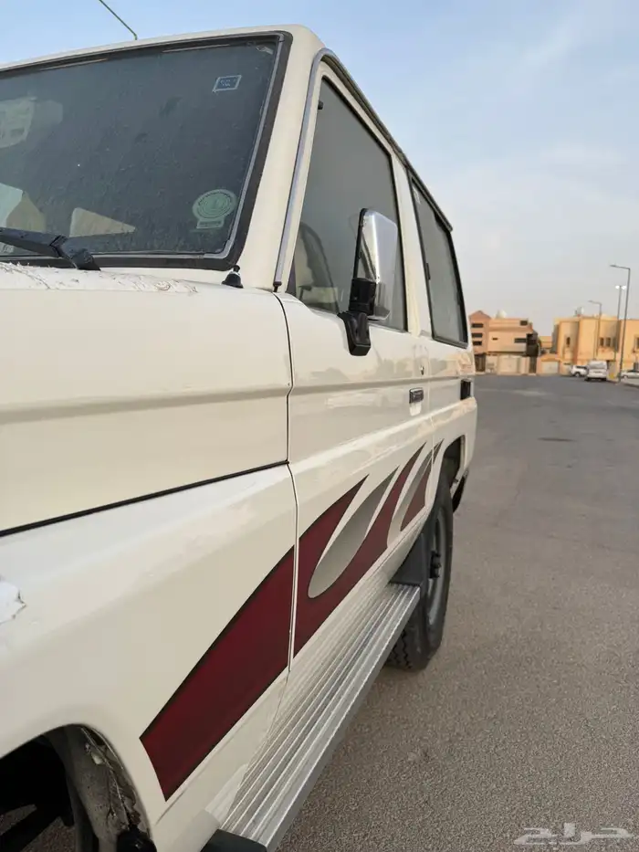 للبيع جيب ربع وكالة موديل 2006 24