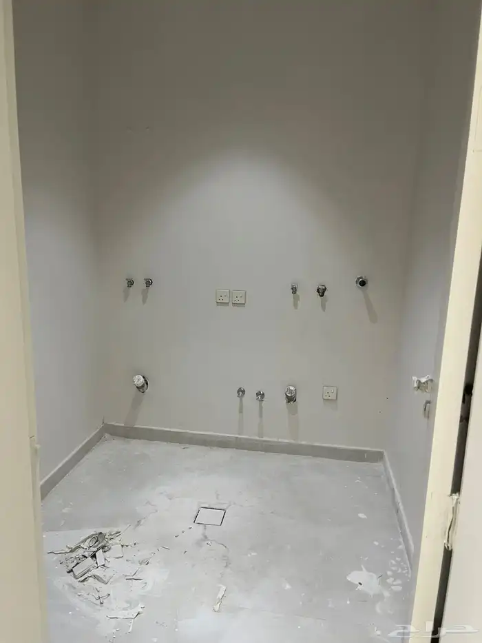 شقه 5 غرف دور ارضي حي الوفاء جديده 11