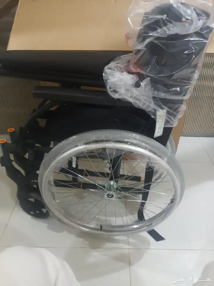 للبيع عربية جديده متوسطة الحجم مقاس 18 0