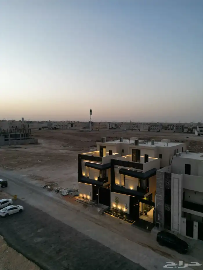 فيلا للبيع. مساحه 319 والسعر مليونين و700 الف 16