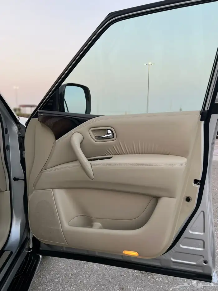 جيب انفينتي QX80 موديل 2014 تم البيع 36