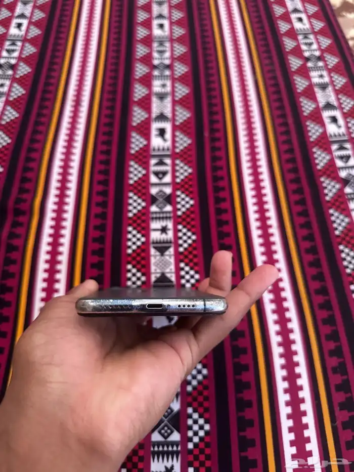 للبيع آيفون 11 برو ماكس 4