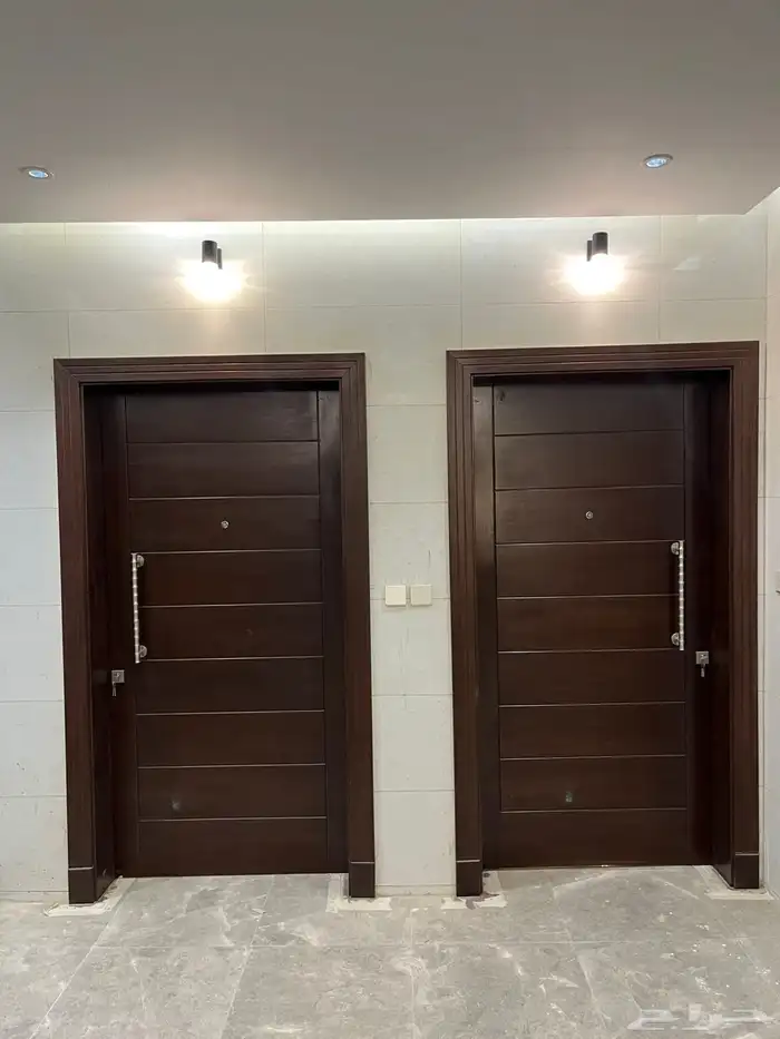 شقه 5 غرف دور ارضي حي الوفاء جديده 0