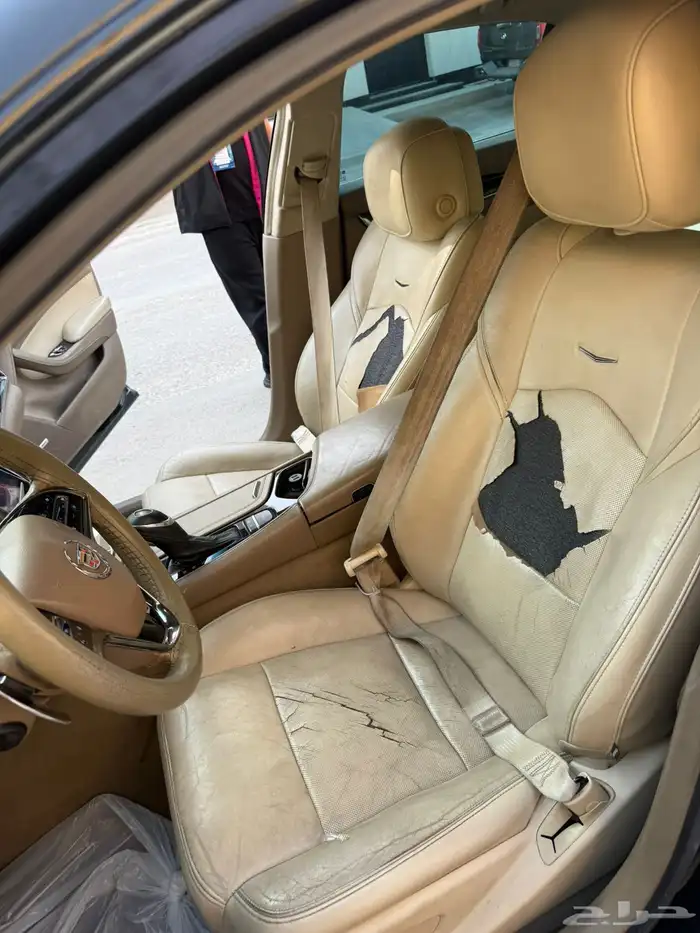 كاديلاك CTs 10