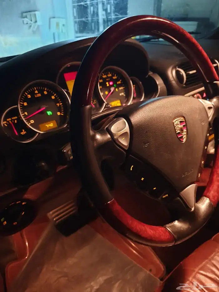 بورش كاين V8 S 9