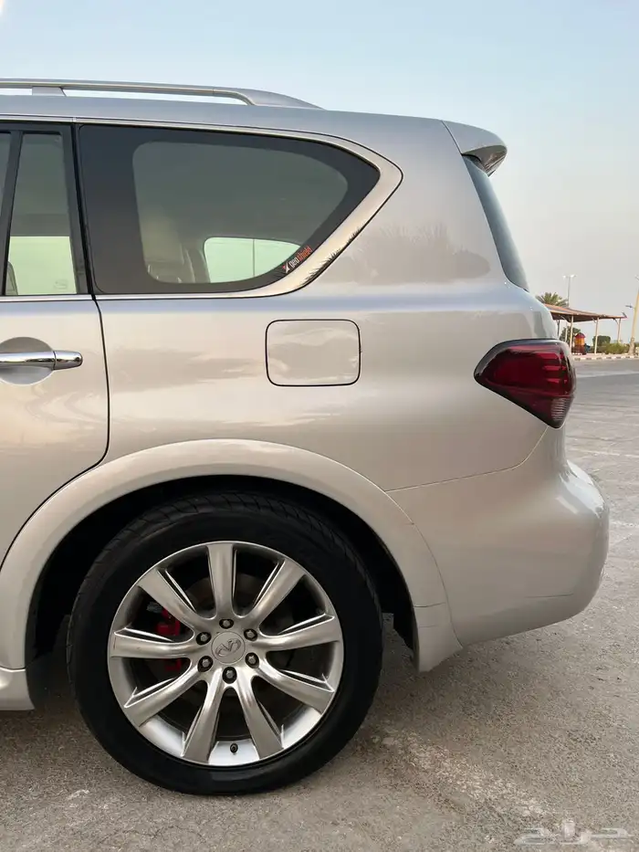 جيب انفينتي QX80 موديل 2014 تم البيع 2
