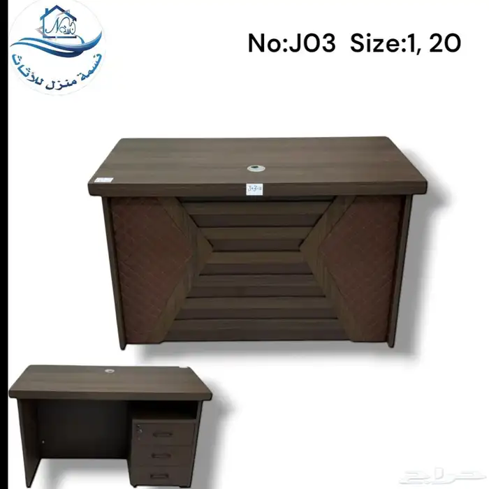 مكتب مدير عصري بتصميم فخم ومساحة عمل كبيرة 59