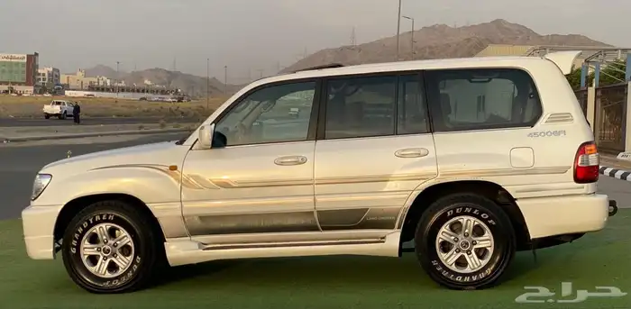 تايوتا لاندكروزر 2006 GX.R نظيف 4