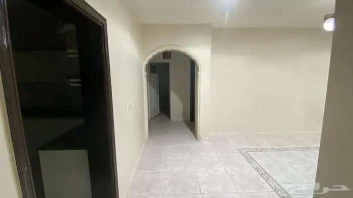 شقة للايجار بحي الروابي 3
