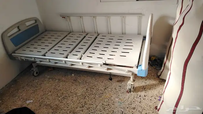 سرير طبي للبيع 1