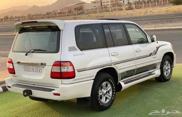 تايوتا لاندكروزر 2006 GX.R نظيف 3