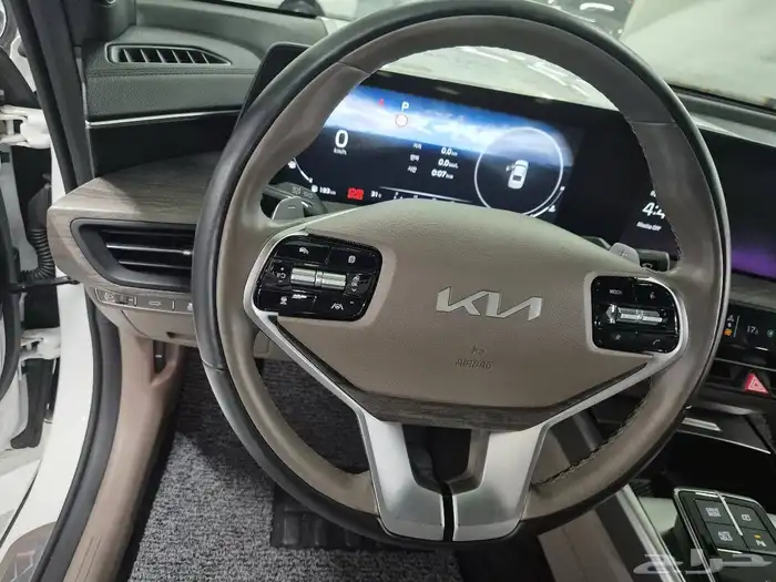 كيا K8 2022 - بنزين - 3.5cc وارد كوريا 6