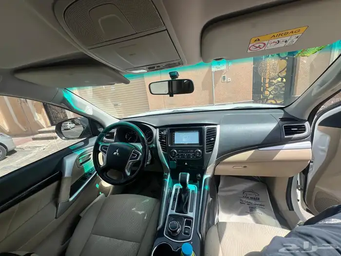 Mitsubishi montero sport 6 cylinder 7200 km 2018 model 3
