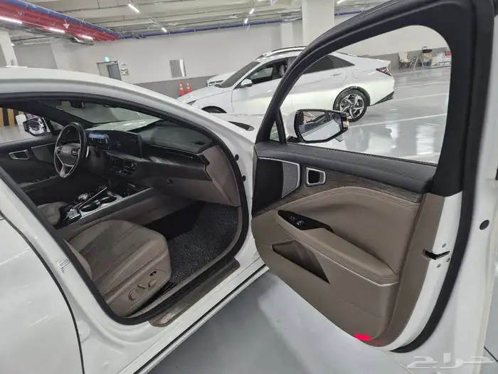كيا K8 2022 - بنزين - 3.5cc وارد كوريا 15