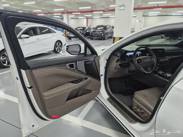 كيا K8 2022 - بنزين - 3.5cc وارد كوريا 2