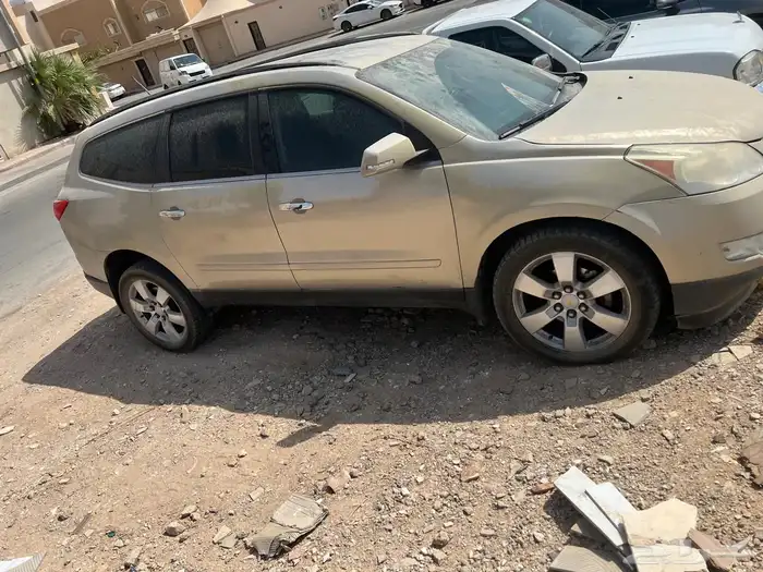 شيفرولية ترافرس 5