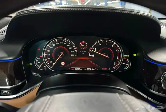للبيع BMW 750Li تحمل لوحه مميزه 10