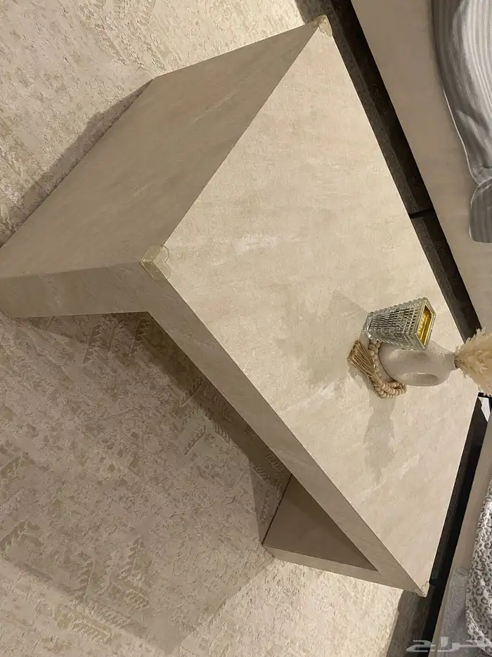 طاولة خدمة 1